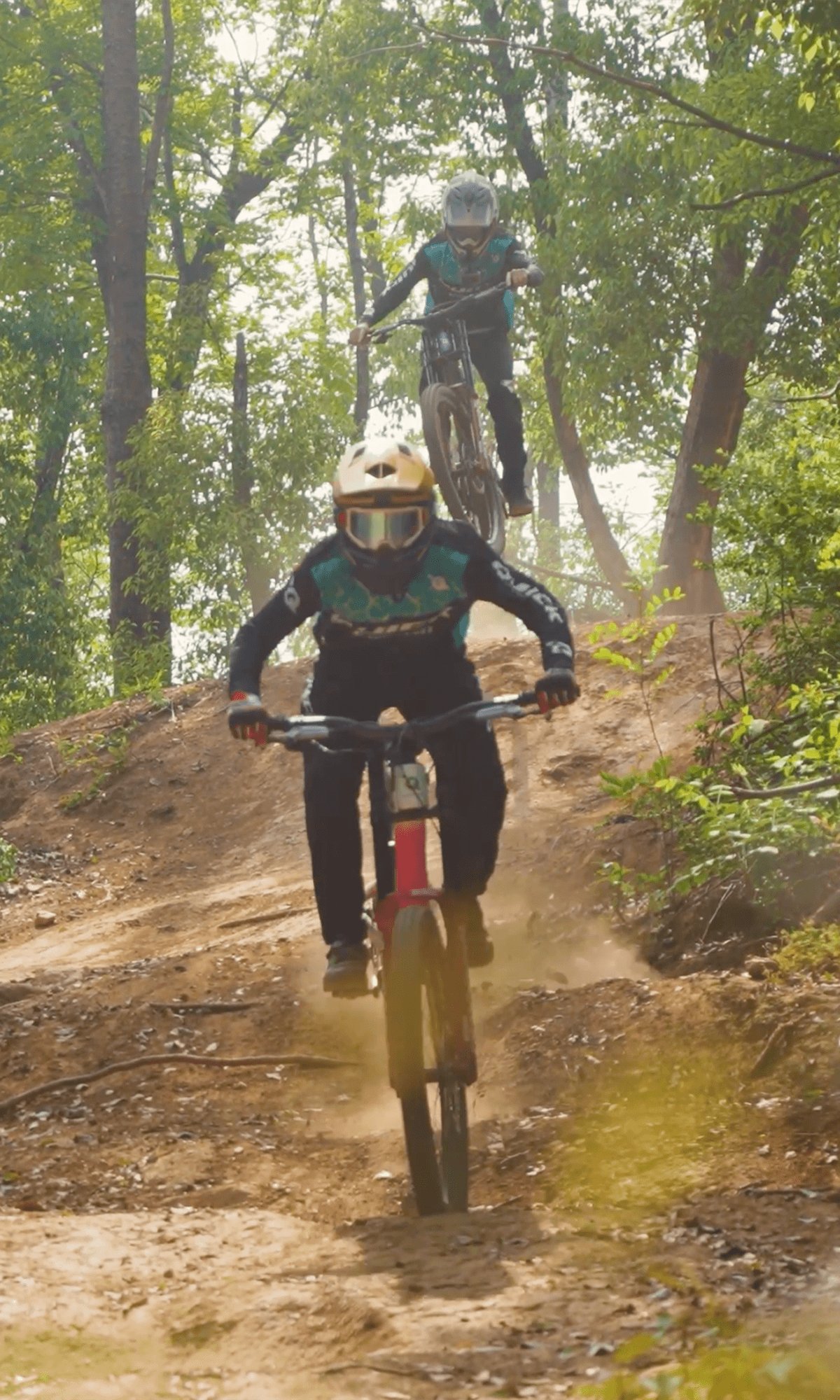 Горные и гравийные велосипеды